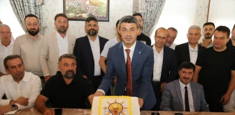 AK Parti Tokat İl Başkanı Ali Özer yeni yönetimi basına tanıttı