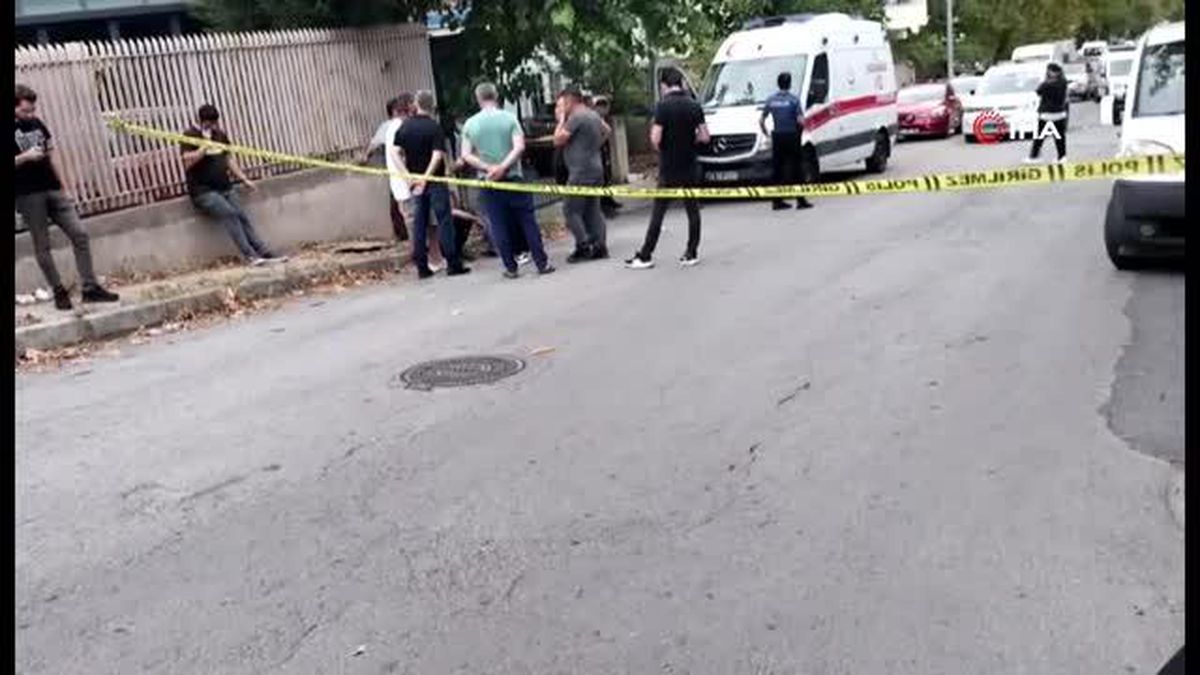 Ataşehir'de Cam Blokların Altında Kalarak Hayatını Kaybeden İş Yeri Sahibi