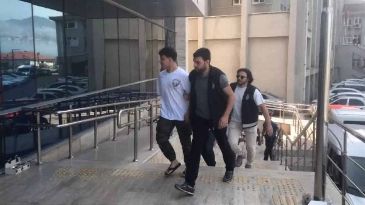 Zonguldak'ta Dolandırıcılık Girişimi: Başkasının Aracını Kendi Aracı Gibi Gösterdiler