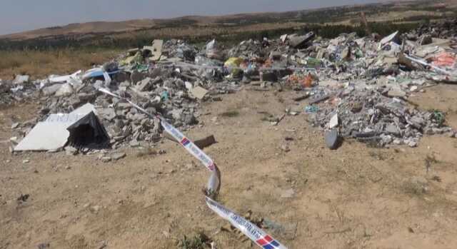 Gaziantep'de bir arazide köpekler tarafından parçalanmış bebek cesedi bulundu Gaziantep'de bir arazide köpekler tarafından parçalanmış bebek cesedi bulundu