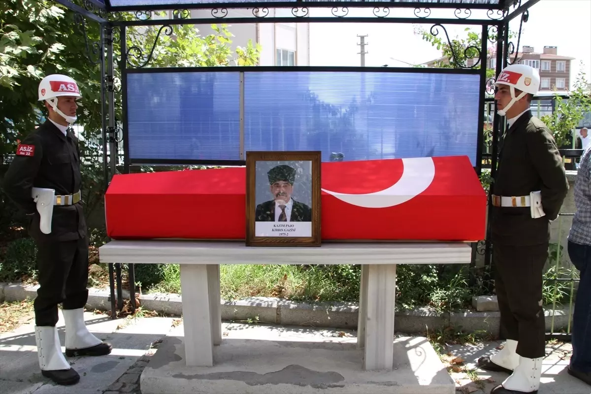 Kıbrıs gazisi Kazım Pajo askeri törenle toprağa verildi
