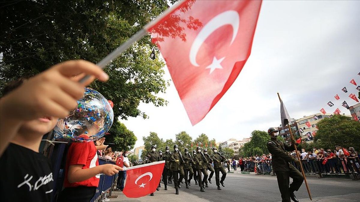 30 Ağustos Zafer Bayramı resmi tatil mi? 2023 resmi tatilleri listesi!