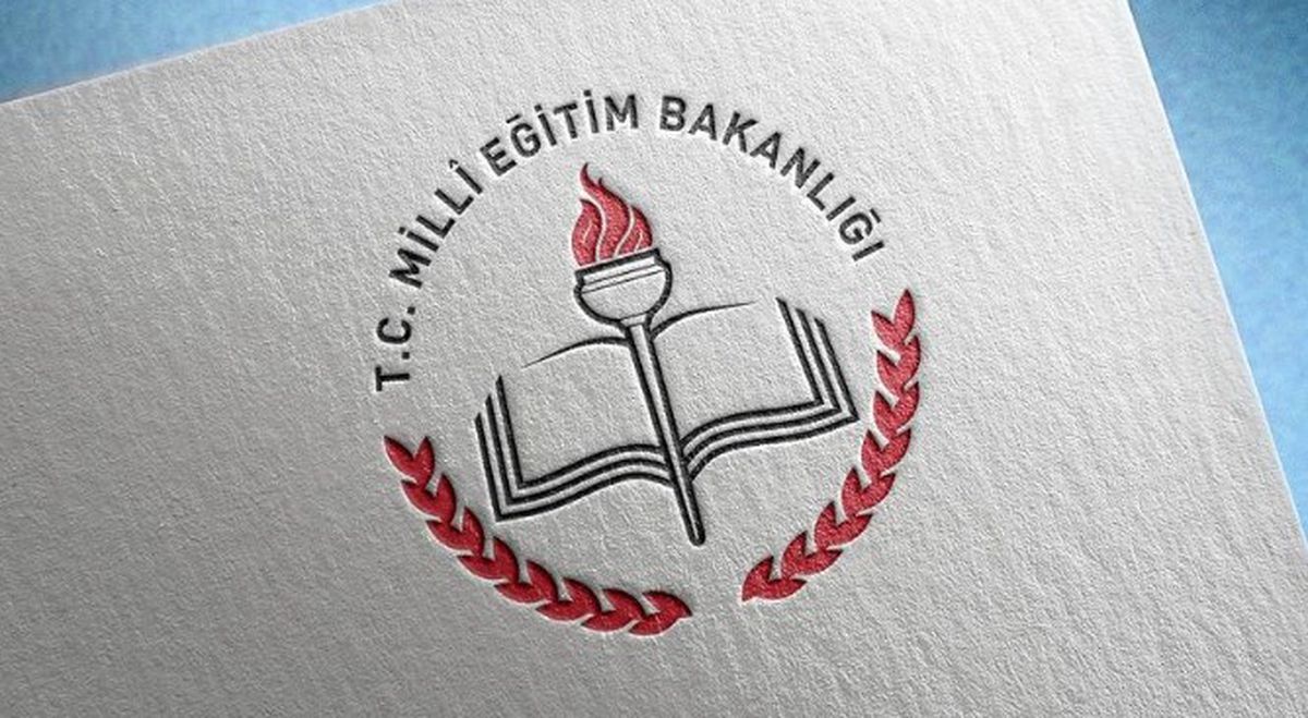 Okullar 4 gün hafta sonu 3 gün mü olacak?