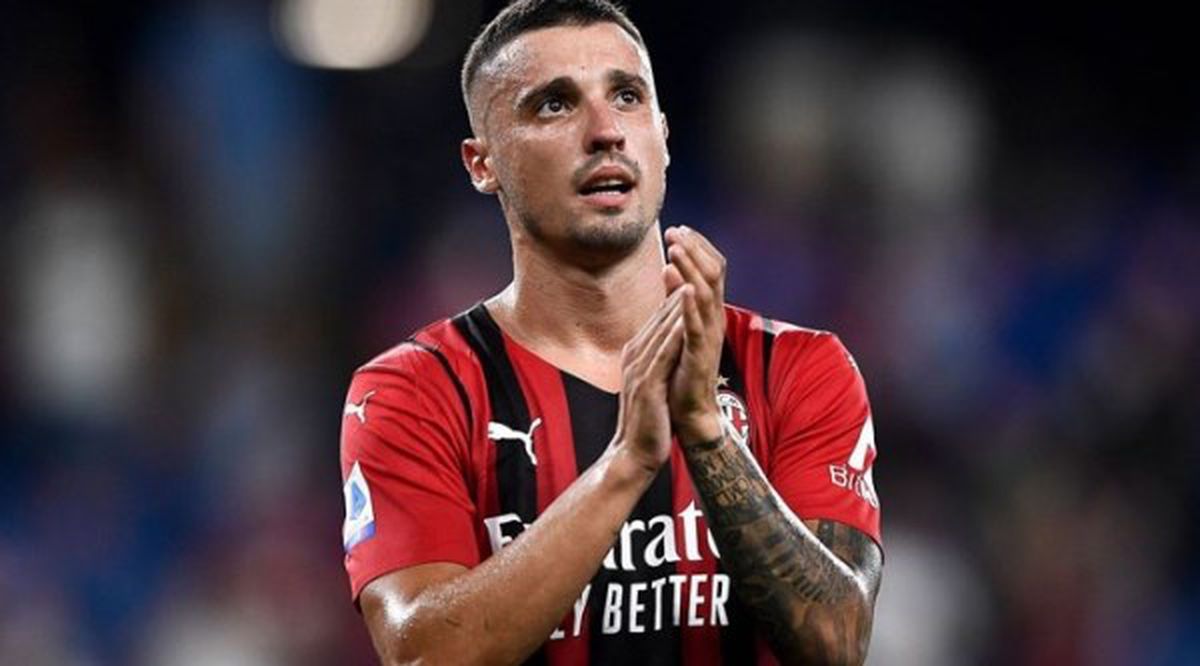 Rade Krunic kimdir, mevkisi ne, kaç yaşında? Rade Krunic Fenerbahçe'ye gelecek mi?