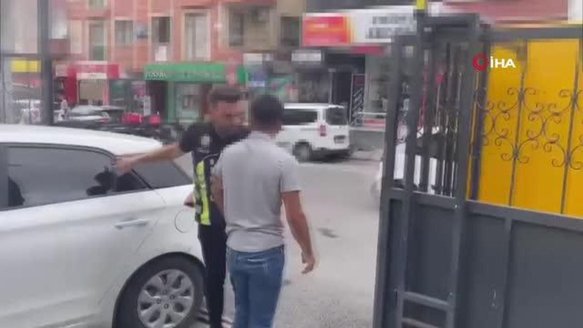 Şile Otoyolu'nda Ayaklarıyla Direksiyon Tutarak Seyir Halinde Olan Sürücüye Cezai İşlem Uygulandı