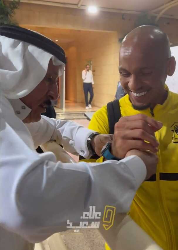 Suudi Arabistan'da gazeteciler bile milyarder! Dünyaca ünlü futbolcu maç sonu aldığı hediyeye inanamadı