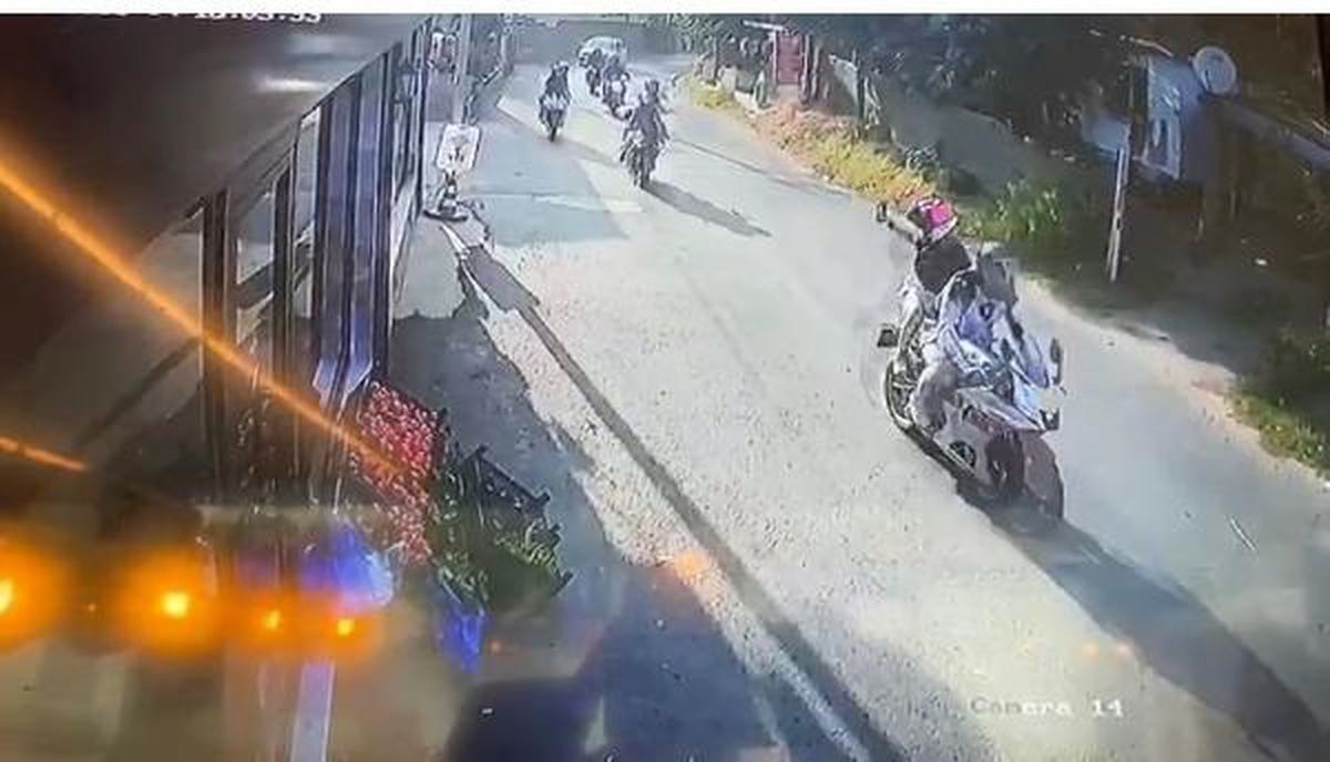 2 arkadaşın hayatını kaybettiği motosiklet kazası kamerada