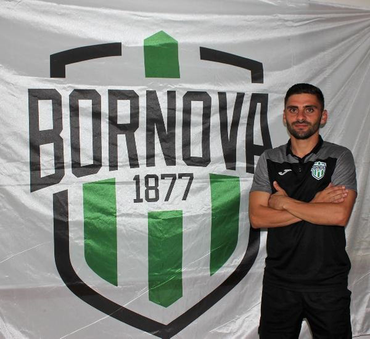 Bornova 1877, sol bek Birkan Öksüz'le anlaştı