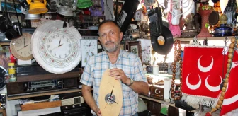 Aydın'da Antika Dükkanı İşleten Emekli Polis Memuru İlginç Saatler Üretiyor