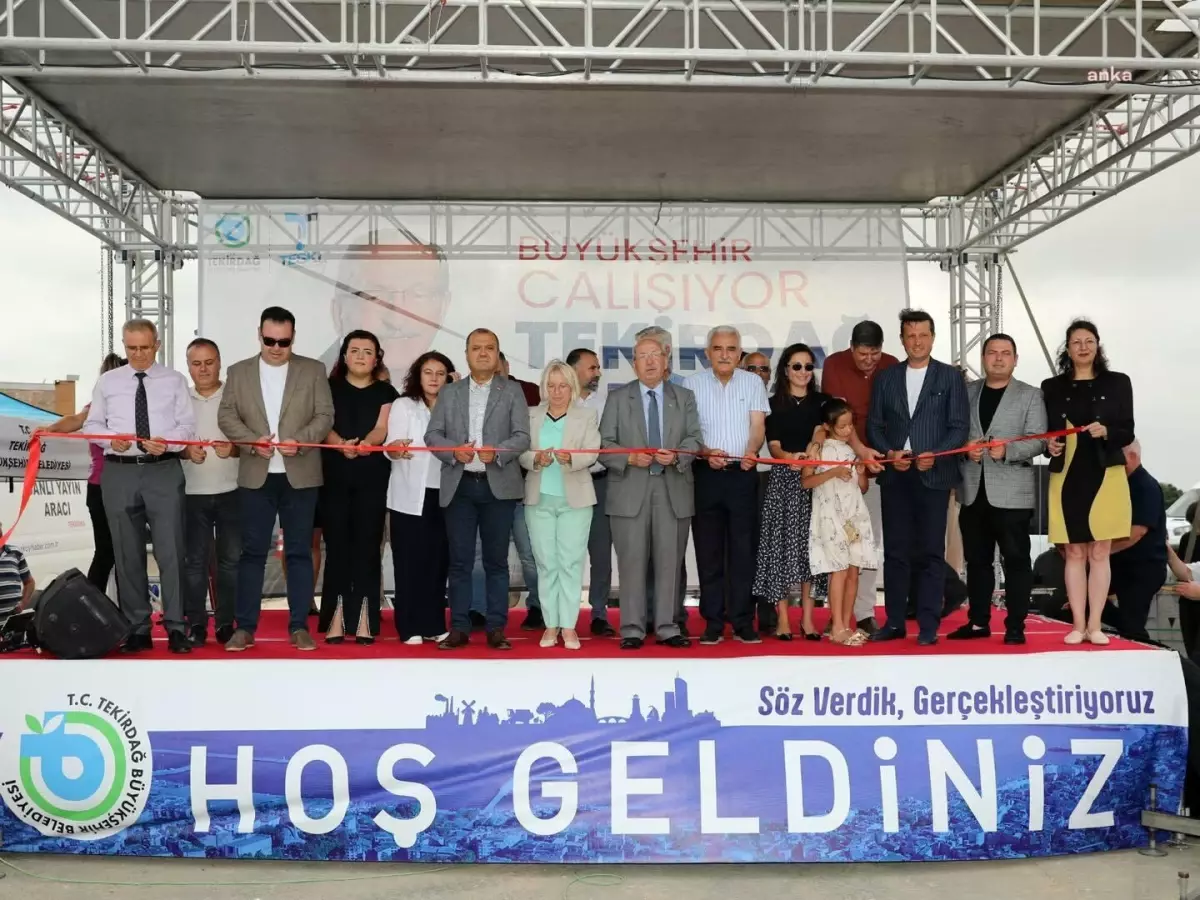 Tekirdağ Büyükşehir Belediyesi Tepe Emlak Konutları Kavşağı'nı Hizmete Açtı