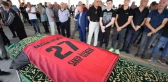 Eski Futbolcu Sakıp Özberk Gaziantep'te Son Yolculuğuna Uğurlandı