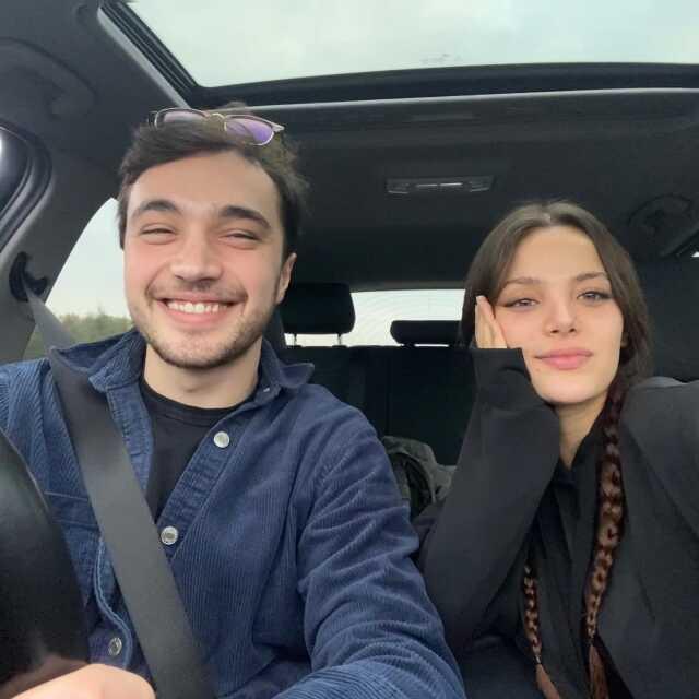 Leyla Tanlar, sevgilisi Burak Dakak'ın 'Silsene' uyarısı üzerine bikinili paylaşımını kaldırdı Leyla Tanlar, sevgilisi Burak Dakak'ın 'Silsene' uyarısı üzerine bikinili paylaşımını kaldırdı