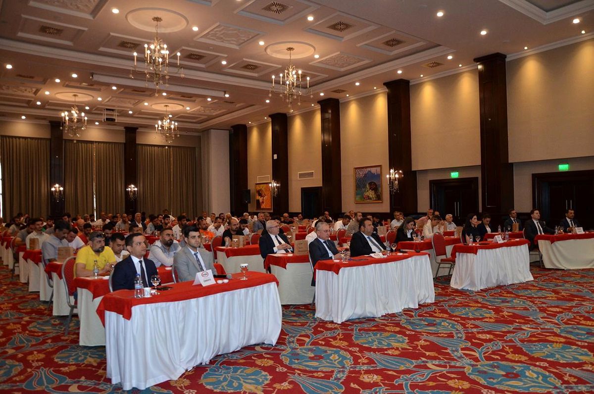 OYAK Çimento Mardin'de çevreci ürünü 'Cementum' için bilgilendirme toplantısı düzenledi