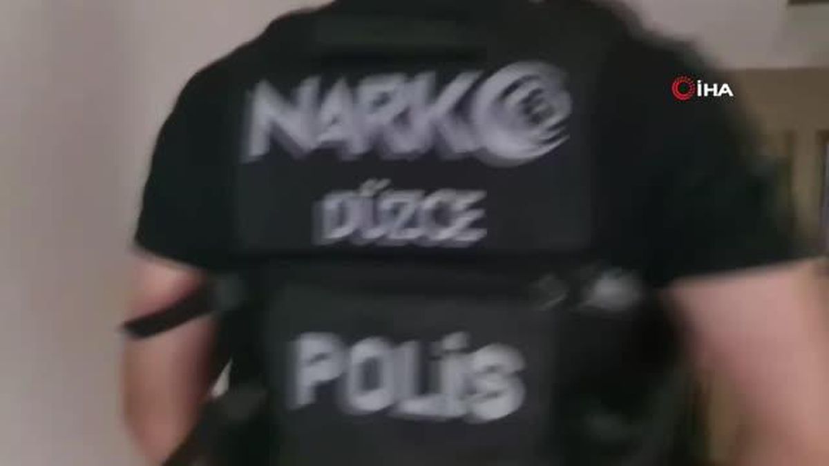 Düzce'de Sokak Satıcılarına Operasyon: 46 Şahsa İşlem Yapıldı