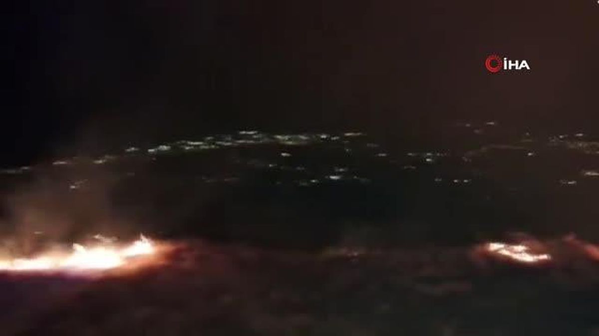 İspanya'nın Tenerife Adası'nda Orman Yangını: Köyler Tahliye Ediliyor
