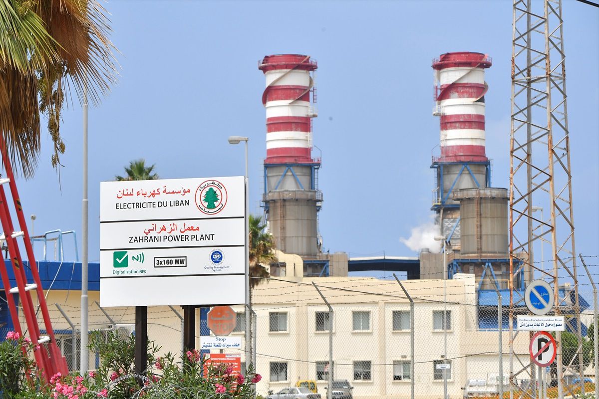 Lübnan'da elektrik kesintisi kamu sektörünü tehdit ediyor