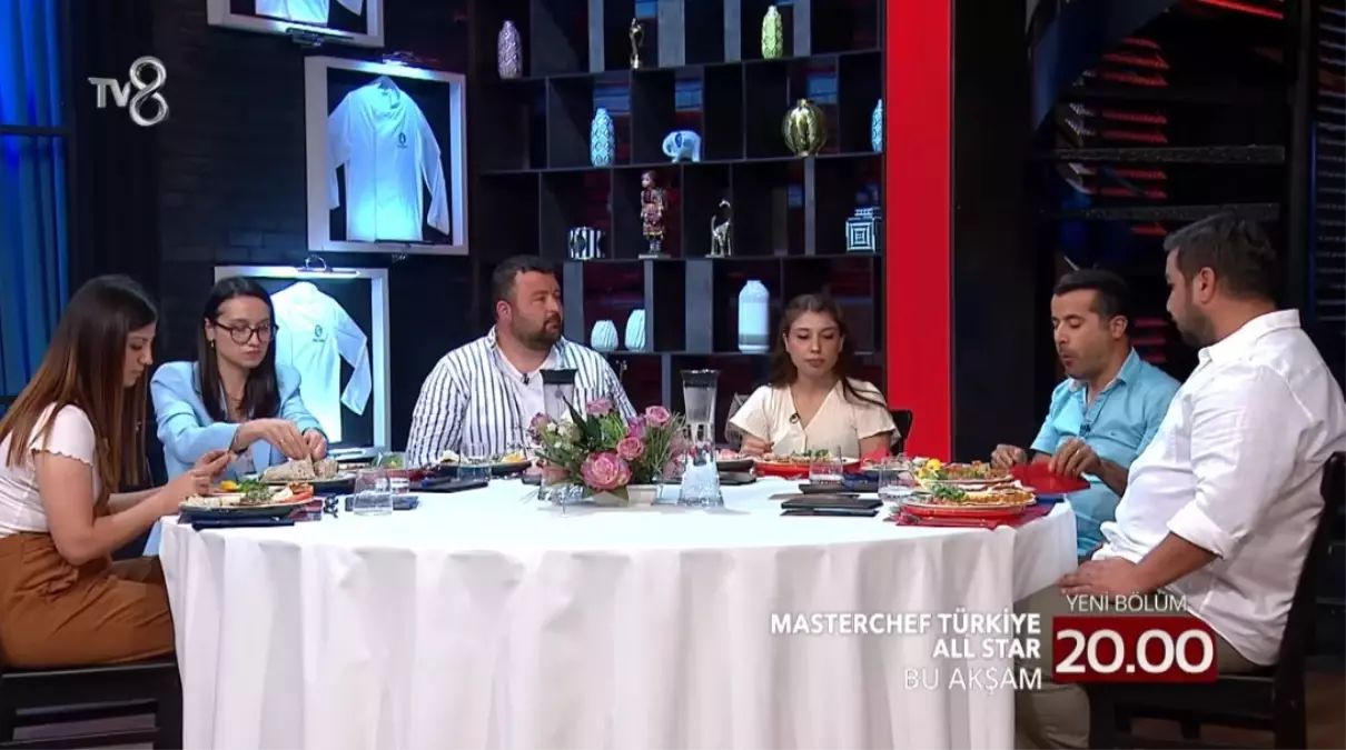 Masterchef bugünkü konukları kimler? 17 Ağustos 2023 Masterchef Gülfem Zengin, Onur Hoşafçı, Kübra Avşar, Türev Uludağ, Şeyma Alakuş kimdir?