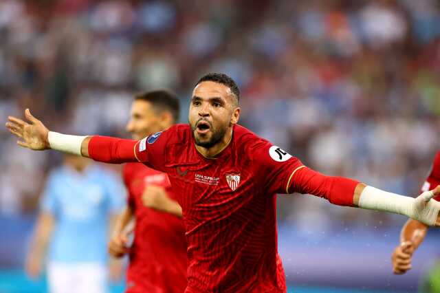 Son Dakika: UEFA Süper Kupa Finali'nde normal süresi 1-1 biten maçta Manchester City, Sevilla'yı penaltılarda 5-4 yenerek kupanın sahibi oldu.