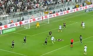Yine yaptı yapacağını! Aboubakar, attığı golle gözlerin pasını sildi