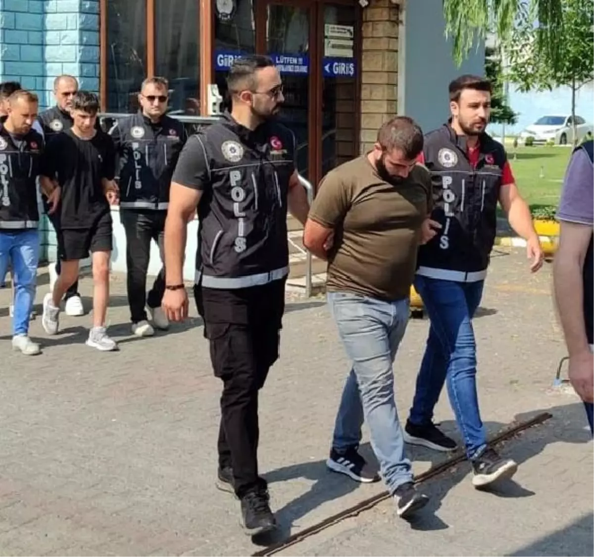 Düzce'de Otomobilden 750 Gram Metamfetamin Ele Geçirildi