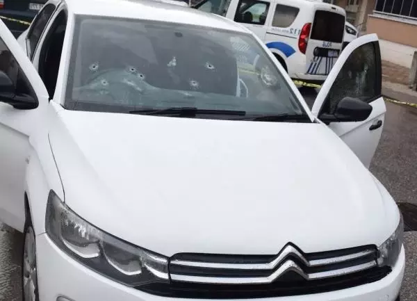 Boşanma Aşamasındaki Kadın Otomobilinde Vurularak Hayatını Kaybetti