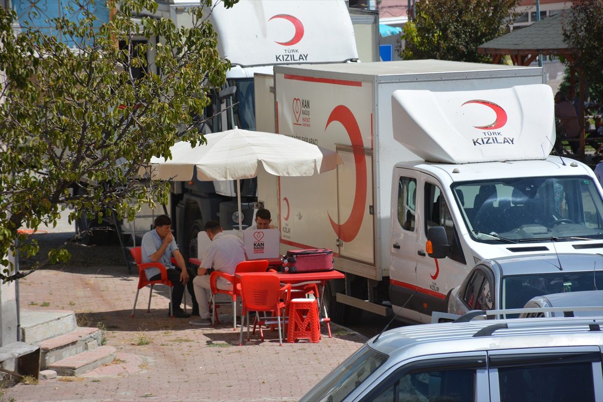Kızılay Tokat'ta kan bağışı topluyor