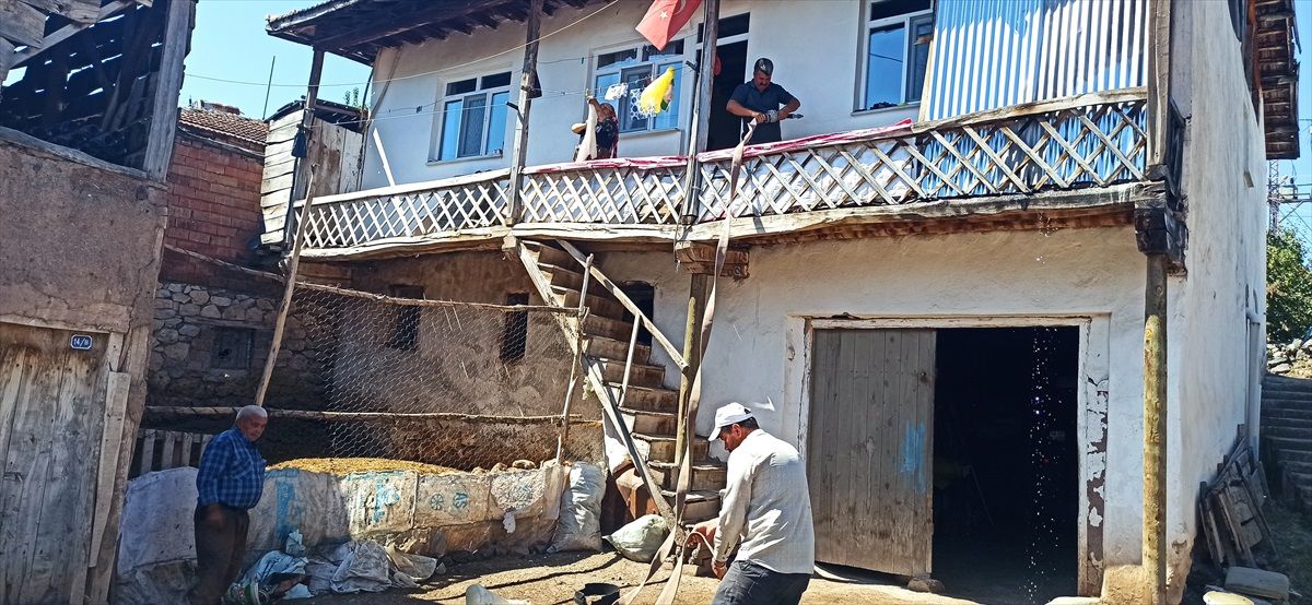 Tokat'ta evde çıkan yangın hasara neden oldu