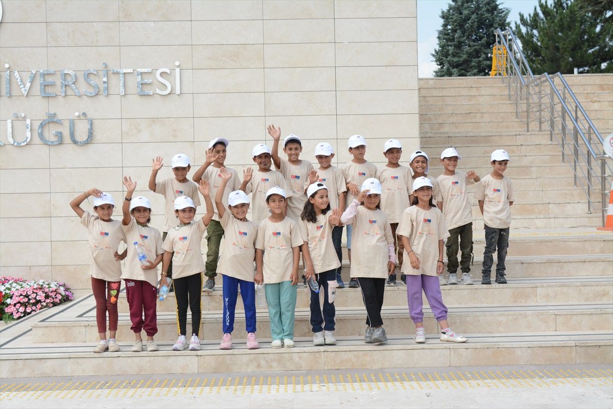 Mevsimlik Tarımda Çocuk İşçiliğinin Önlenmesi Projesi Kapsamında Eskişehir'deki Çocuklar Anadolu Üniversitesi'ni Ziyaret Etti