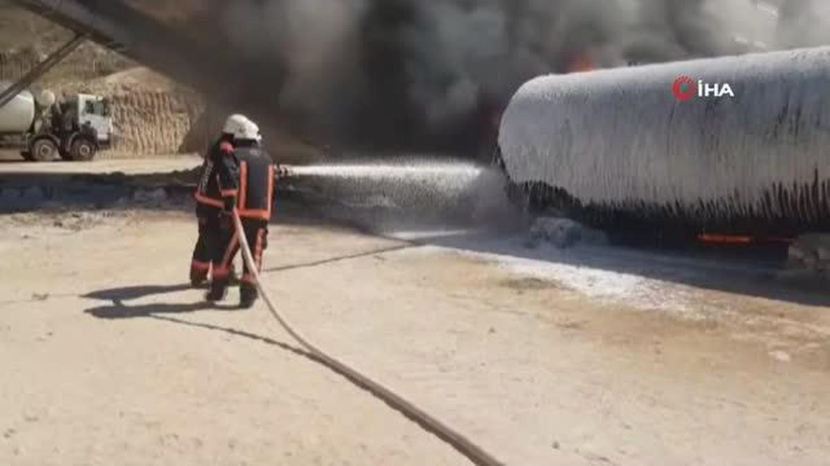 Asfalt şantiyesinde korkutan yangın