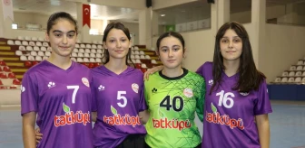 Amasya'da 4 kız arkadaş hentbolda milli takıma davet edildi