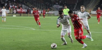 Çorum FK, evinde Giresunspor'a 2-0 mağlup oldu