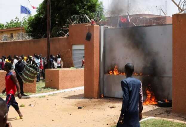 ECOWAS, Nijer'e müdahale için hazır ECOWAS, Nijer'e müdahale için hazır