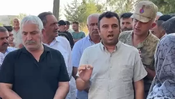 Dokunulmazlığına güvenen Öcalan'ın yeğeni ekipler tarafından böyle gözaltına alındı Dokunulmazlığına güvenen Öcalan'ın yeğeni ekipler tarafından böyle gözaltına alındı