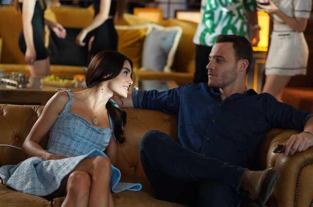 Sette fenalaşan Kerem Bürsin, hastaneye kaldırıldı Sette fenalaşan Kerem Bürsin, hastaneye kaldırıldı