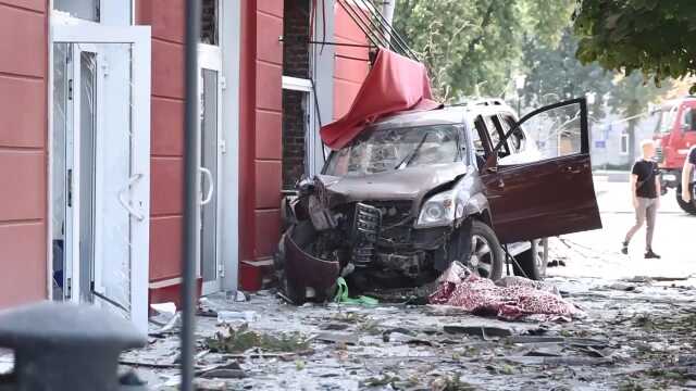 Rusya, Ukrayna'nın Çernihiv kentini vurdu: 7 ölü, 144 yaralı Rusya, Ukrayna'nın Çernihiv kentini vurdu: 7 ölü, 144 yaralı
