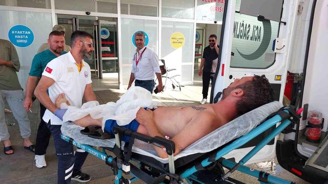Belediye binası önünde intihar teşebbüsü! Üzerine benzin döküp kendini yakmaya çalıştı
