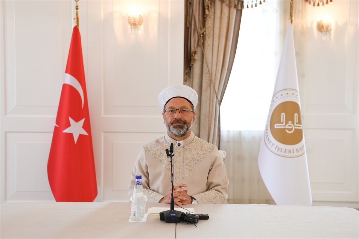Diyanet İşleri Başkanı Erbaş, yeni atanan müftülere hitap etti Açıklaması