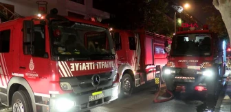Kadıköy'de Yangında Balkonda Mahsur Kalan Çift Kendini Boşluğa Bıraktı