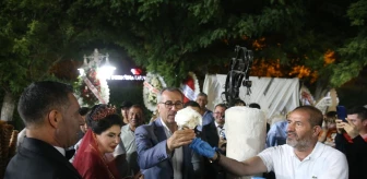 Kahramanmaraş'ta düğünde pasta yerine dondurma kesildi