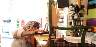 Sedir imalatı yapan kadın girişimci tek başına hem üretiyor hem onarıyor