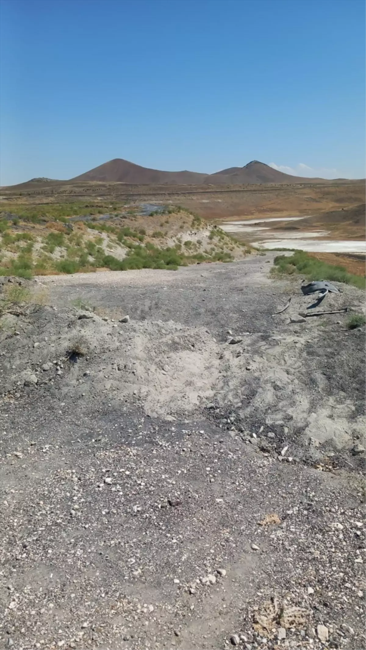 Konya'da Meke Gölü'nde araç göle yuvarlandı