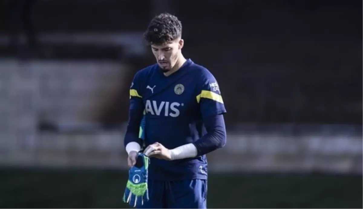 Altay Bayındır'ın serbest kalma bedeli ne kadar?