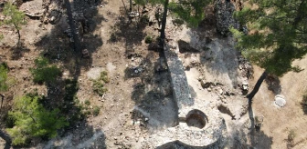 Muğla'da Asarcık Tepesi kazılarında tarihi kalıntılara ulaşıldı