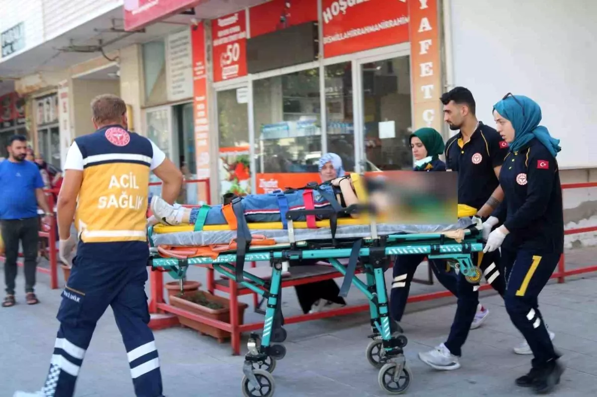 Çerkezköy'de Bir Genç Kız Balkondan Atlayarak Yaralandı