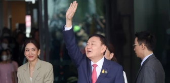 Eski Tayland Başbakanı Thaksin Shinawatra ülkesine geri döndükten sonra tutuklandı
