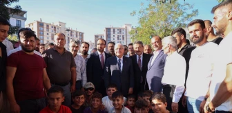Milli Savunma Bakanı Şırnak'ta esnafı ziyaret etti