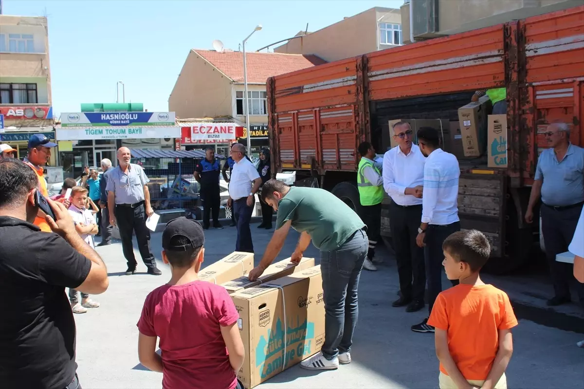 Yunak'ta Çocuklara Bisiklet Hediye Edildi