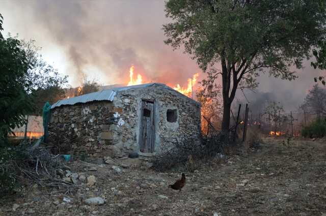 Yunanistan yangında son durum! Türk köyleri için risk var mı?