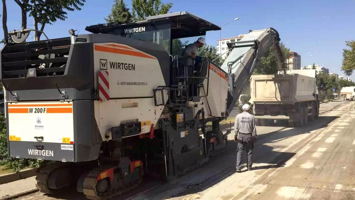 Adıyaman Belediyesi Asfaltlama Çalışmalarına Başladı