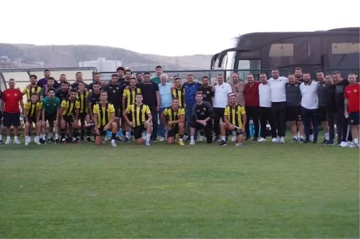 Aliağa Futbol Kulübü, Erbaaspor'u 2-0 Yendi